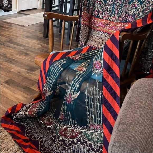 Formal 3 Piece Shalwar Kameez - Picture 4 of 8